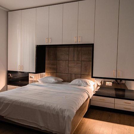 Old Town Bucharest Apartment Poiana 7 Екстер'єр фото